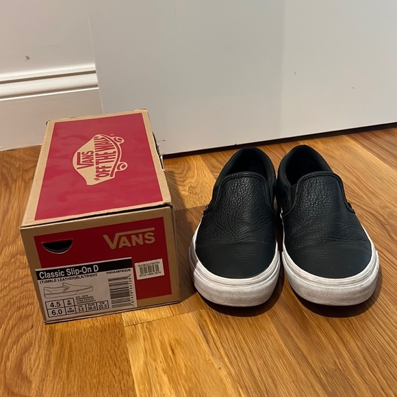 Vans Shoes - Vans classic slip on sneakers